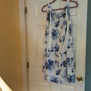 NWOT Bellambia Italian Floral Dress.  Sz.L.